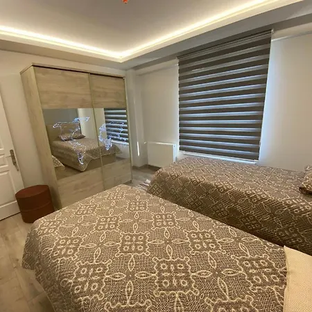 Lizbon Apartmán *