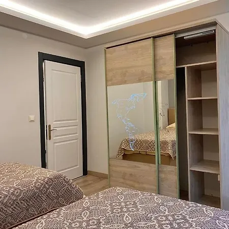 1 شقة Talas
